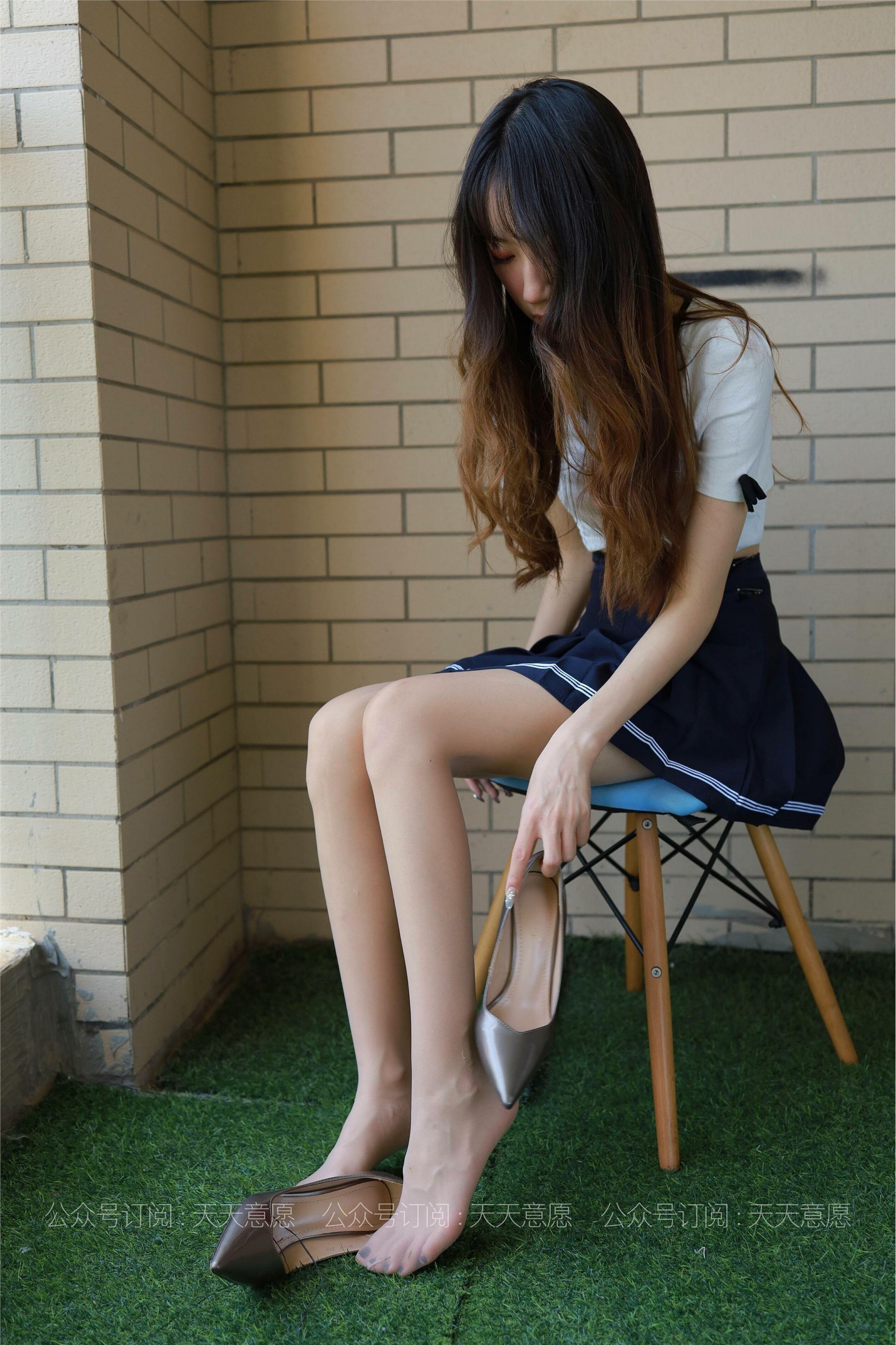 IESS - Model: Yi Yi, Girl with Long Legs